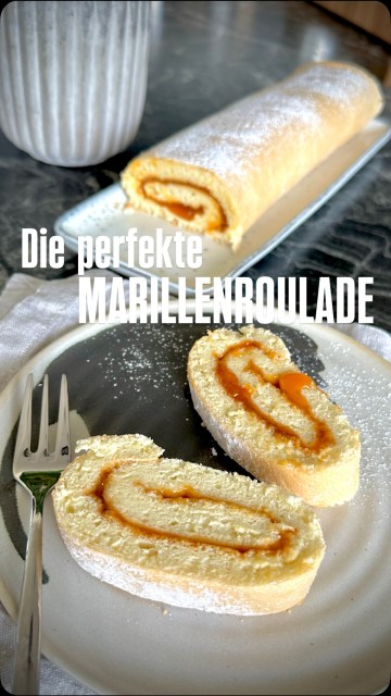 Die perfekte MARILLENROULADE. Im Sommer, wenn man doch mal Lust auf was Süßes hat, muss es bei der aktuellen Hitze schnell gehen. 
Meine Biskuitroulade ist super flott gemacht und schmeckt himmlisch - flaumig.
Den Link zum Rezept gibt’s in der Bio!
Wer steht auch so auf luftige Rouladen? Was ist eure liebste Fülle? 
#marillenroulade #biskuitroulade #binekocht #biskuit #aprikosenroulade